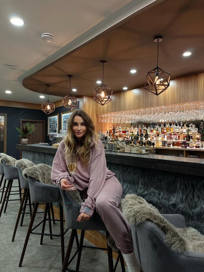 Hotel Demaenova **** Liptovsky Mikulas Bagian luar foto